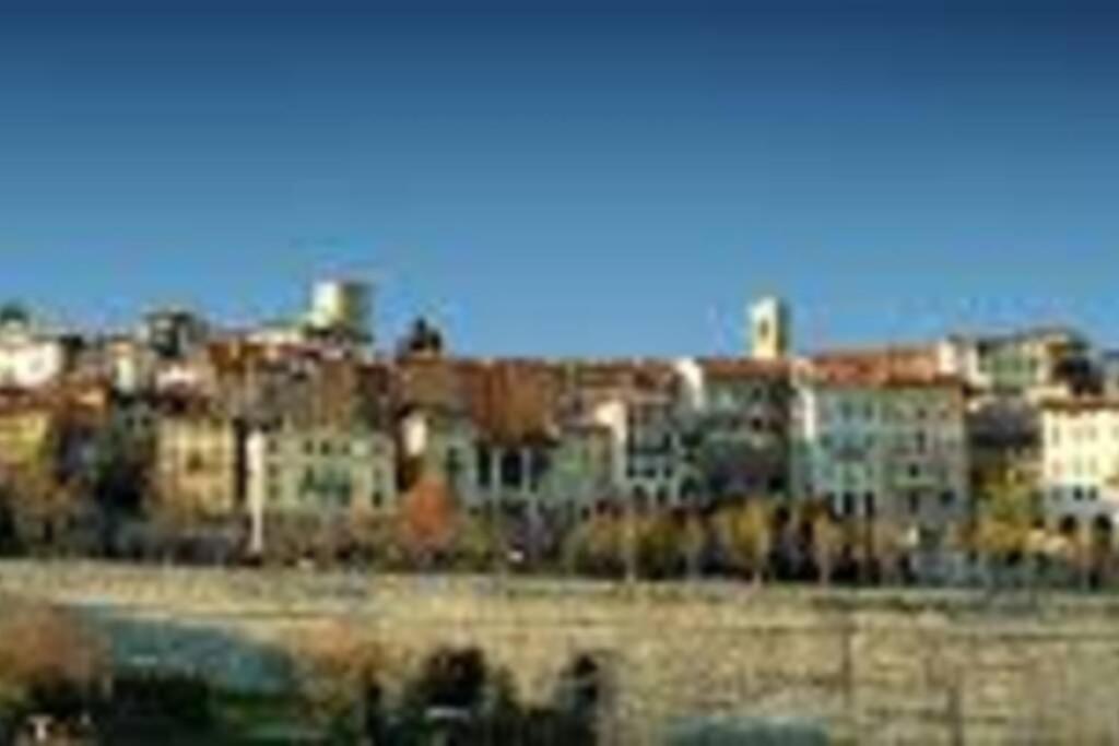 Ferienwohnung Entire Flat, Independent Entrance, 20 Mins To Bgy - Bergamo Milan Airport Nembro Exterior foto